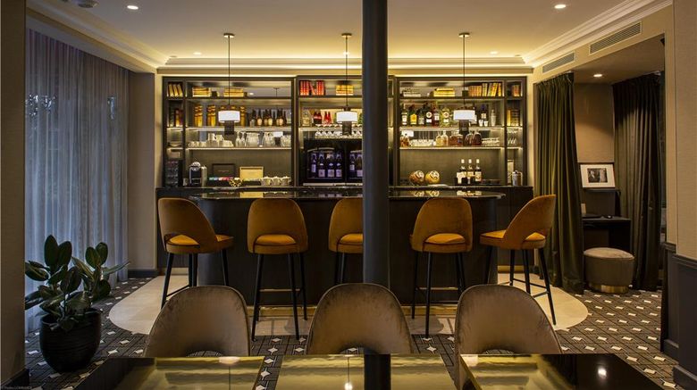 <b>Hotel Lenox Montparnasse Restaurant</b>. Images powered by <a href="https://iceportal.shijigroup.com/" title="IcePortal" target="_blank">IcePortal</a>.