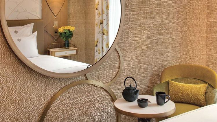 La Demeure Montaigne Room