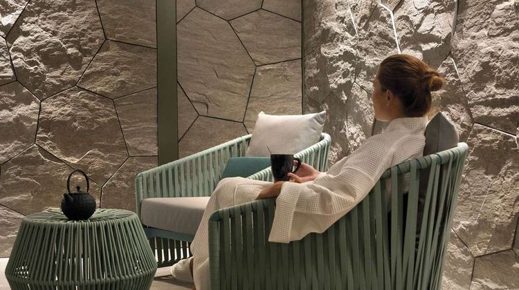 La Demeure Montaigne Spa