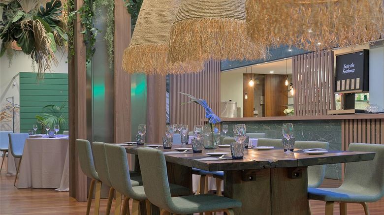 <b>Aparthotel Atenea Restaurant</b>. Images powered by <a href="https://iceportal.shijigroup.com/" title="IcePortal" target="_blank">IcePortal</a>.