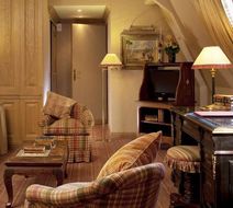 Hotel Chambiges Elysees Room