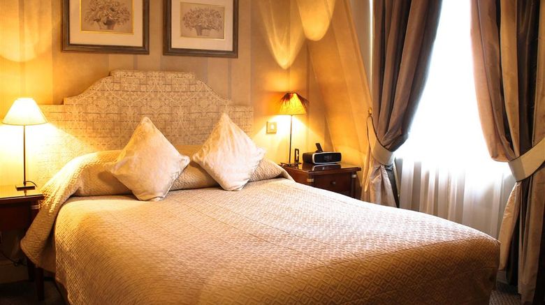 <b>The Leonard Hotel & Residence Room</b>. Images powered by <a href="https://iceportal.shijigroup.com/" title="IcePortal" target="_blank">IcePortal</a>.