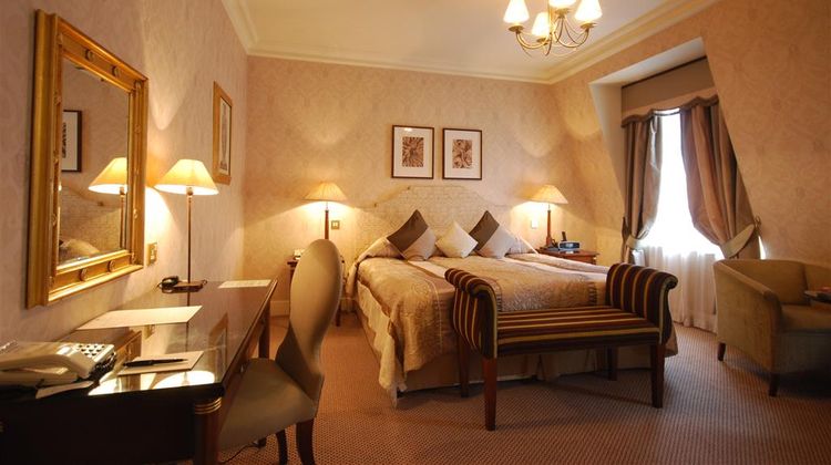 The Leonard Hotel & Residence Room