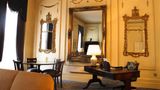 <b>The Leonard Hotel & Residence Suite</b>. Images powered by <a href="https://iceportal.shijigroup.com/" title="IcePortal" target="_blank">IcePortal</a>.