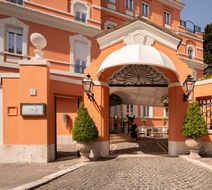 Degli Aranci Hotel Exterior