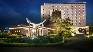 Hennessy Park Hotel