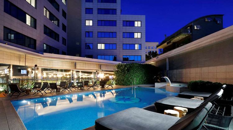 Hotel Icaria Barcelona Pool
