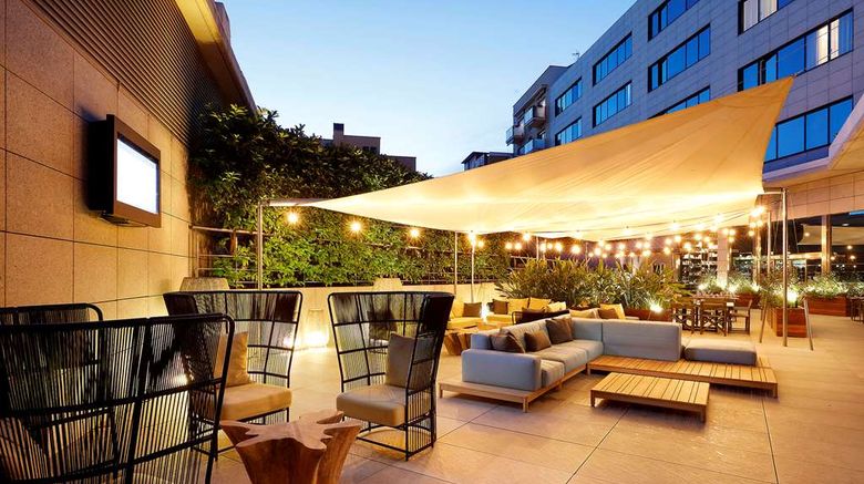 <b>Hotel Icaria Barcelona Restaurant</b>. Images powered by <a href="https://iceportal.shijigroup.com/" title="IcePortal" target="_blank">IcePortal</a>.