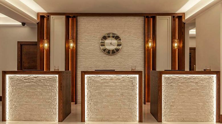 <b>Glenroyal Hotel & Leisure Club Lobby</b>. Images powered by <a href="https://iceportal.shijigroup.com/" title="IcePortal" target="_blank">IcePortal</a>.