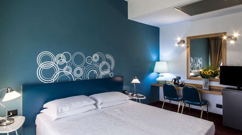 <b>Hotel Mirage Florence Room</b>. Images powered by <a href="https://iceportal.shijigroup.com/" title="IcePortal" target="_blank">IcePortal</a>.