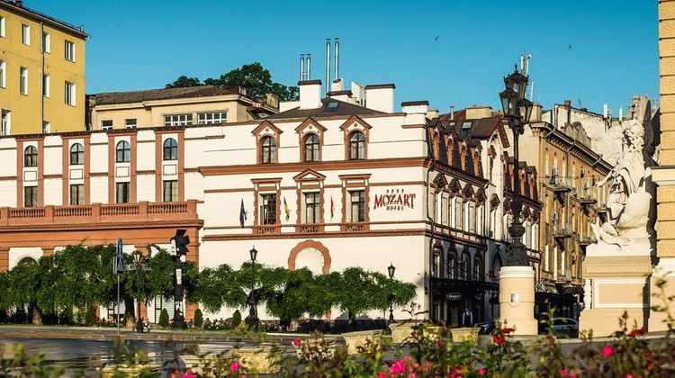 Mozart Hotel Exterior