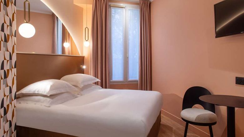 <b>Arc Elysees Hotel Room</b>. Images powered by <a href="https://iceportal.shijigroup.com/" title="IcePortal" target="_blank">IcePortal</a>.
