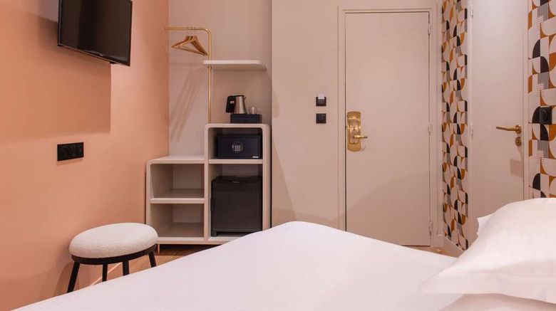 <b>Arc Elysees Hotel Room</b>. Images powered by <a href="https://iceportal.shijigroup.com/" title="IcePortal" target="_blank">IcePortal</a>.