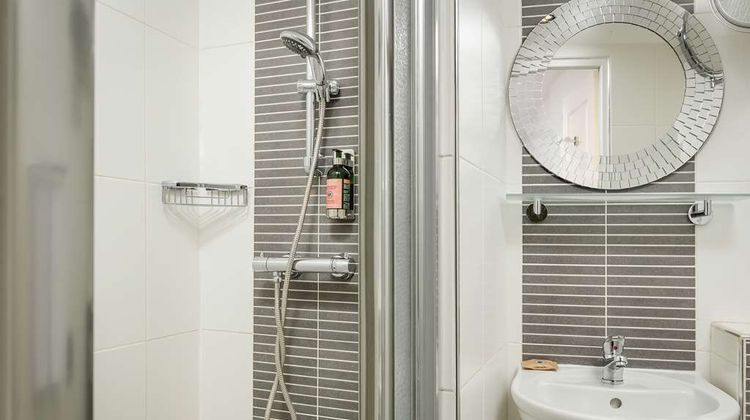 Hotel Arc de Triomphe Room