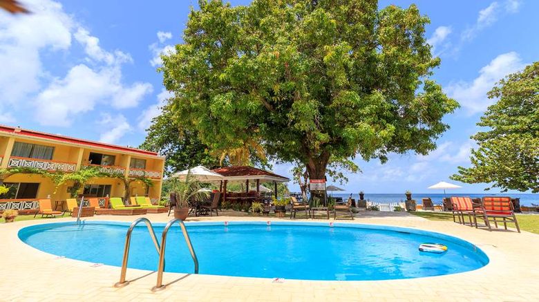 <b>Sunset Shores Beach Hotel Pool</b>. Images powered by <a href="https://iceportal.shijigroup.com/" title="IcePortal" target="_blank">IcePortal</a>.