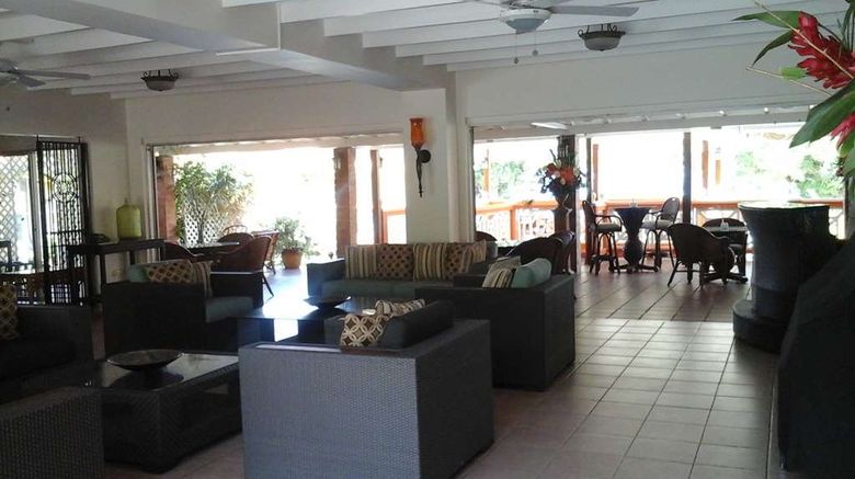 <b>Sunset Shores Beach Hotel Lobby</b>. Images powered by <a href="https://iceportal.shijigroup.com/" title="IcePortal" target="_blank">IcePortal</a>.