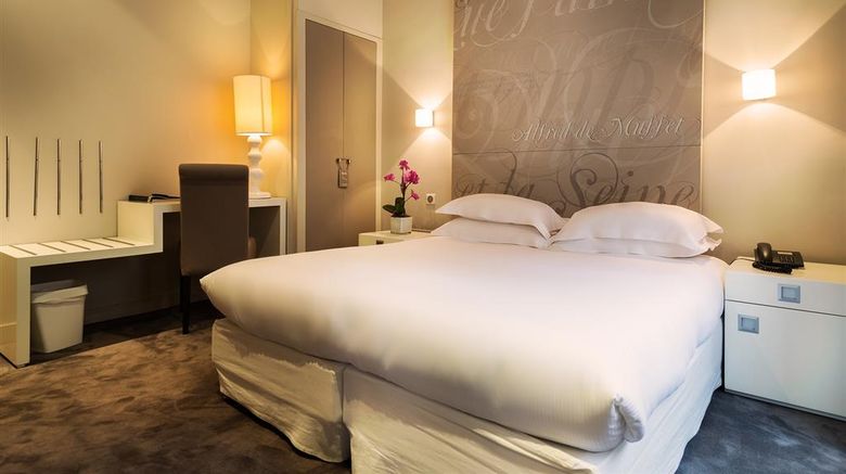 <b>Hotel Chambellan Morgane Room</b>. Images powered by <a href="https://iceportal.shijigroup.com/" title="IcePortal" target="_blank">IcePortal</a>.