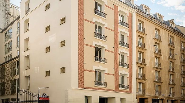 <b>Archetype Etoile Exterior</b>. Images powered by <a href="https://iceportal.shijigroup.com/" title="IcePortal" target="_blank">IcePortal</a>.