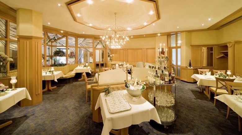 <b>Kranz Parkhotel Restaurant</b>. Images powered by <a href="https://iceportal.shijigroup.com/" title="IcePortal" target="_blank">IcePortal</a>.