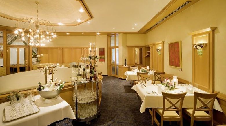<b>Kranz Parkhotel Restaurant</b>. Images powered by <a href="https://iceportal.shijigroup.com/" title="IcePortal" target="_blank">IcePortal</a>.
