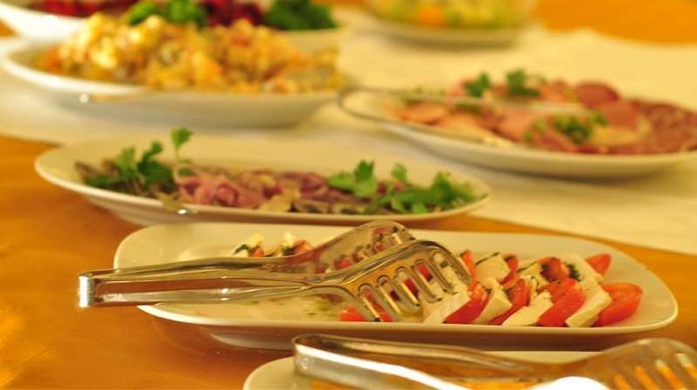 <b>Tourist Hotel Kyiv Restaurant</b>. Images powered by <a href="https://iceportal.shijigroup.com/" title="IcePortal" target="_blank">IcePortal</a>.