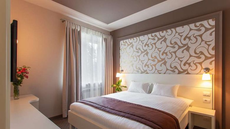 <b>Continental Business Hotel Room</b>. Images powered by <a href="https://iceportal.shijigroup.com/" title="IcePortal" target="_blank">IcePortal</a>.