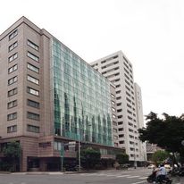 Gloria Prince Hotel