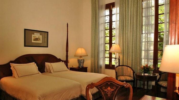 Settha Palace Hotel Room