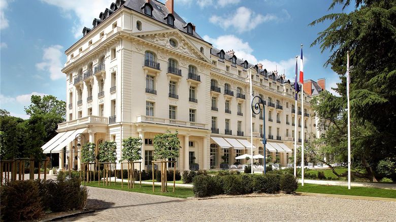 Waldorf Versailles - Trianon Palace Exterior. Images powered by <a href="https://iceportal.shijigroup.com" target="_blank" rel="noopener">Ice Portal</a>.