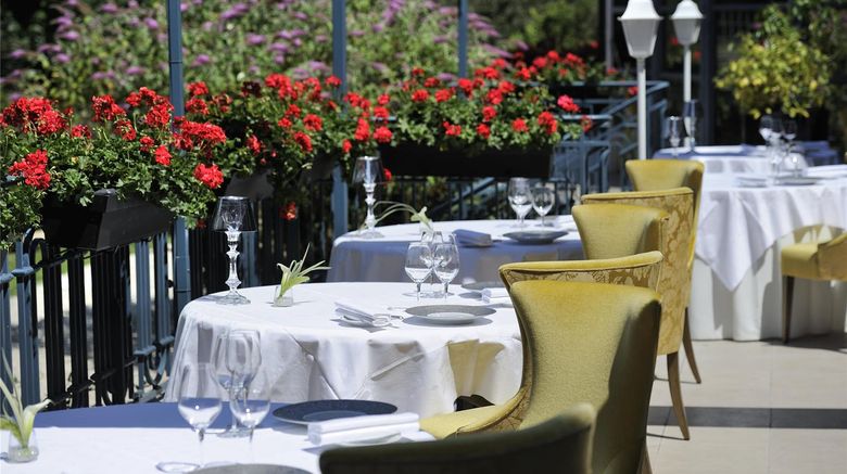 <b>Waldorf Versailles - Trianon Palace Restaurant</b>. Images powered by <a href="https://iceportal.shijigroup.com/" title="IcePortal" target="_blank">IcePortal</a>.
