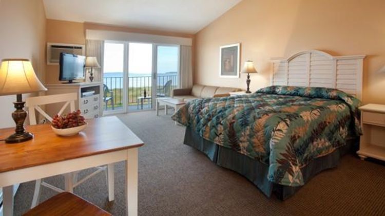 Pointes North Beachfront Hotel Room