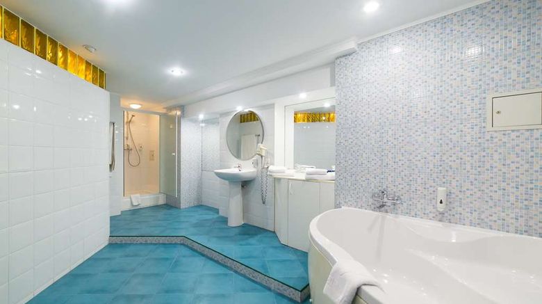 <b>Hotel Express Room</b>. Images powered by <a href="https://iceportal.shijigroup.com/" title="IcePortal" target="_blank">IcePortal</a>.