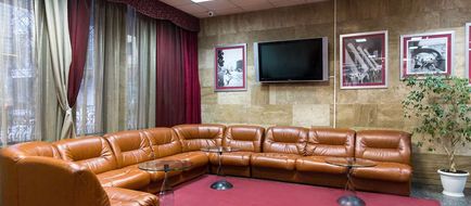 Hotel Express Lobby