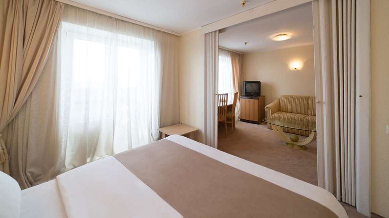 <b>Hotel Express Room</b>. Images powered by <a href="https://iceportal.shijigroup.com/" title="IcePortal" target="_blank">IcePortal</a>.
