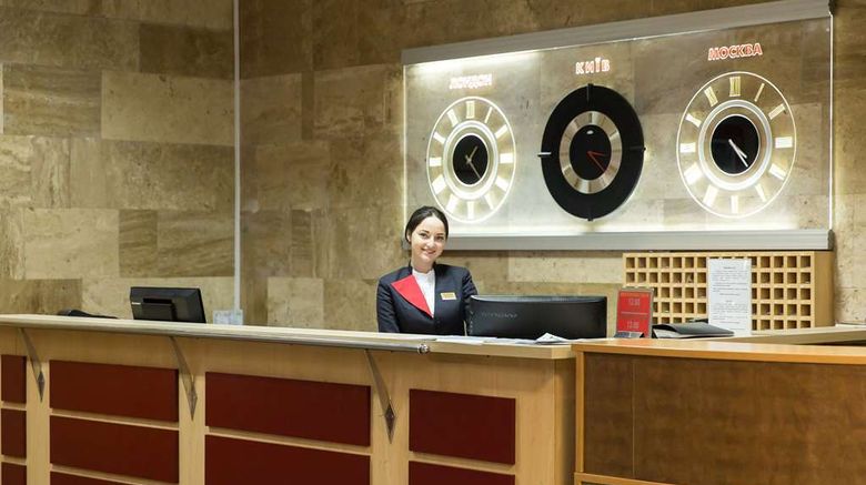 <b>Hotel Express Lobby</b>. Images powered by <a href="https://iceportal.shijigroup.com/" title="IcePortal" target="_blank">IcePortal</a>.