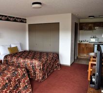 Littletree Inn Room