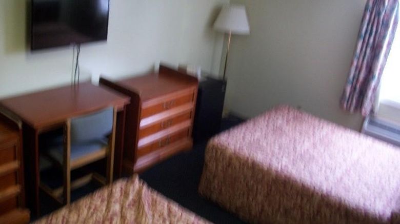 <b>Budget Inn Clearfield Room</b>. Images powered by <a href="https://iceportal.shijigroup.com/" title="IcePortal" target="_blank">IcePortal</a>.