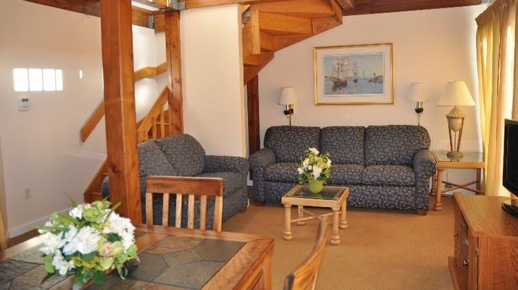 Newport Bay Club & Hotel Room