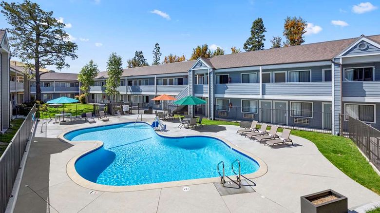 <b>Good Nite Inn Pool</b>. Images powered by <a href="https://iceportal.shijigroup.com/" title="IcePortal" target="_blank">IcePortal</a>.