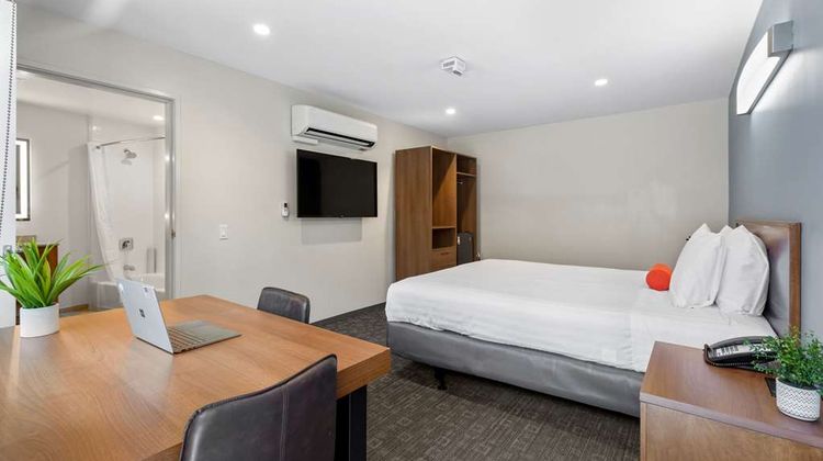 Good Nite Inn Room