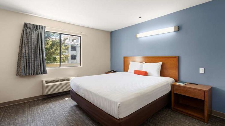 Good Nite Inn Room
