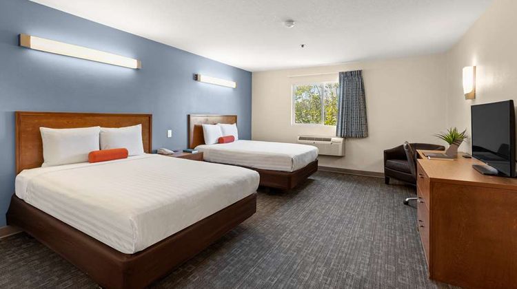 Good Nite Inn Room