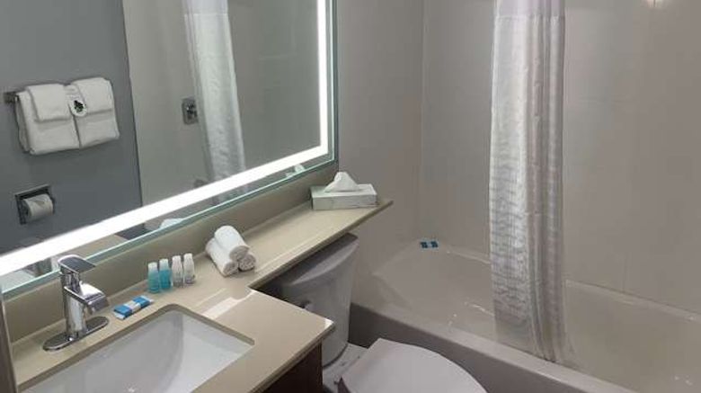 <b>Good Nite Inn Room</b>. Images powered by <a href="https://iceportal.shijigroup.com/" title="IcePortal" target="_blank">IcePortal</a>.