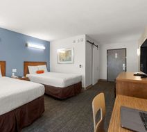 Good Nite Inn Room