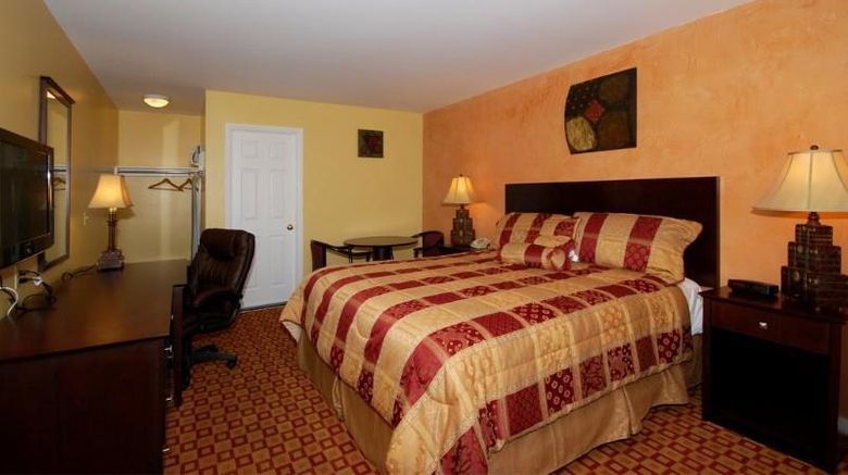 <b>Santa Clarita Motel Room</b>. Images powered by <a href="https://iceportal.shijigroup.com/" title="IcePortal" target="_blank">IcePortal</a>.