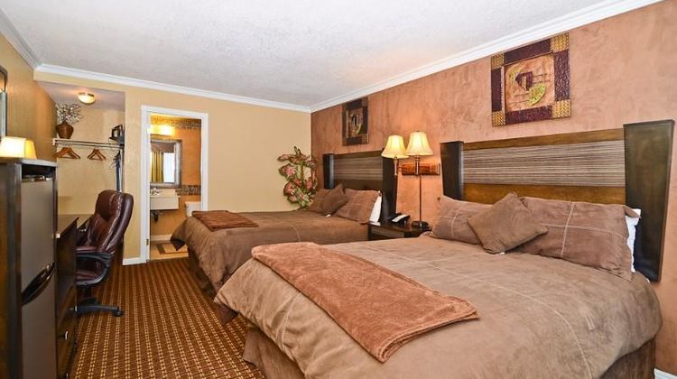 Santa Clarita Motel Room