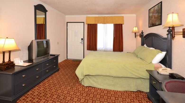 <b>Santa Clarita Motel Room</b>. Images powered by <a href="https://iceportal.shijigroup.com/" title="IcePortal" target="_blank">IcePortal</a>.