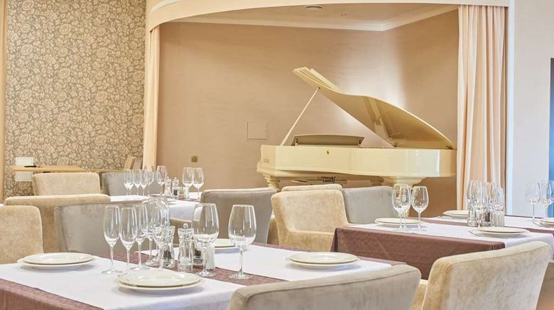 <b>City Holiday Resort & Spa Restaurant</b>. Images powered by <a href="https://iceportal.shijigroup.com/" title="IcePortal" target="_blank">IcePortal</a>.