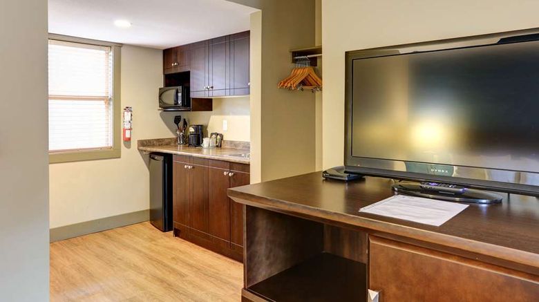 <b>Vedder River Inn Room</b>. Images powered by <a href="https://iceportal.shijigroup.com/" title="IcePortal" target="_blank">IcePortal</a>.