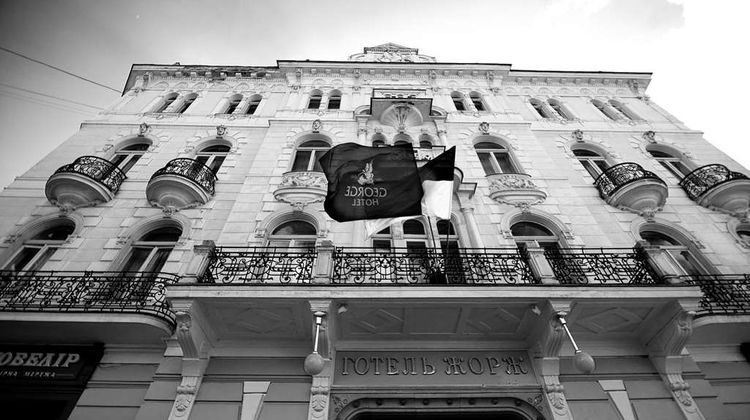 George Hotel Exterior